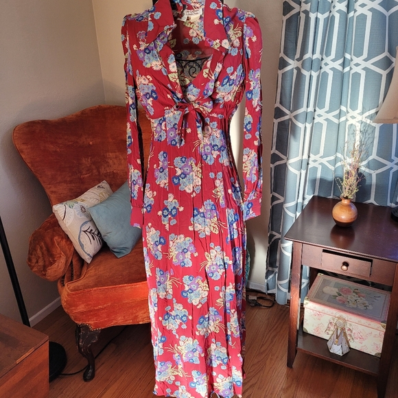 Vintage 1970s Red Floral Dress with Blouse - Picture 9 of 16